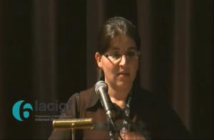 Lara Robledo de Lacnic dando comienzo a la entrega de Premios Frida 2013