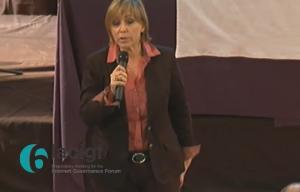 Olga Cavalli de Argentina en la sesión "Principios para la gobernanza de internet"