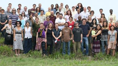 Membres et équipe d'APC. Photo: Mihaly Bako.