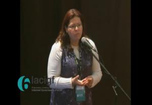 Persona de recurso de Colombia durante sesión sobre "Derechos humanos, libertad de expresión y libre flujo de información en el internet"