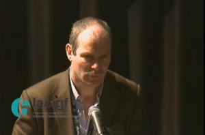 Ernesto Majó de Lacnic en la entrega de Premios Frida