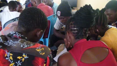  image linking to  Call for 2025 APC LocNet Microgrant: Supporting local digital services and community connectivity in South Africa