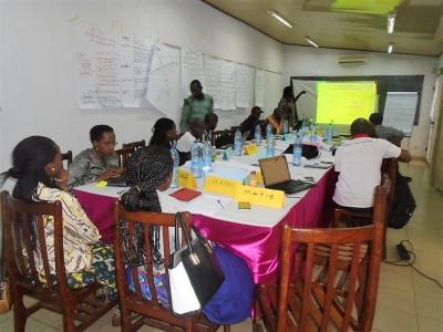  image linking to APC subgrant supports advocacy to solve internet access problems in Cameroon 