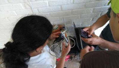  image linking to Mujeres rurales en el despliegue de redes celulares y acceso a internet 
