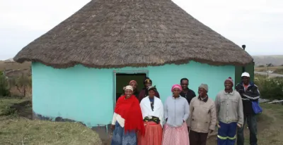  image linking to What are we looking for?: Research on community networks 